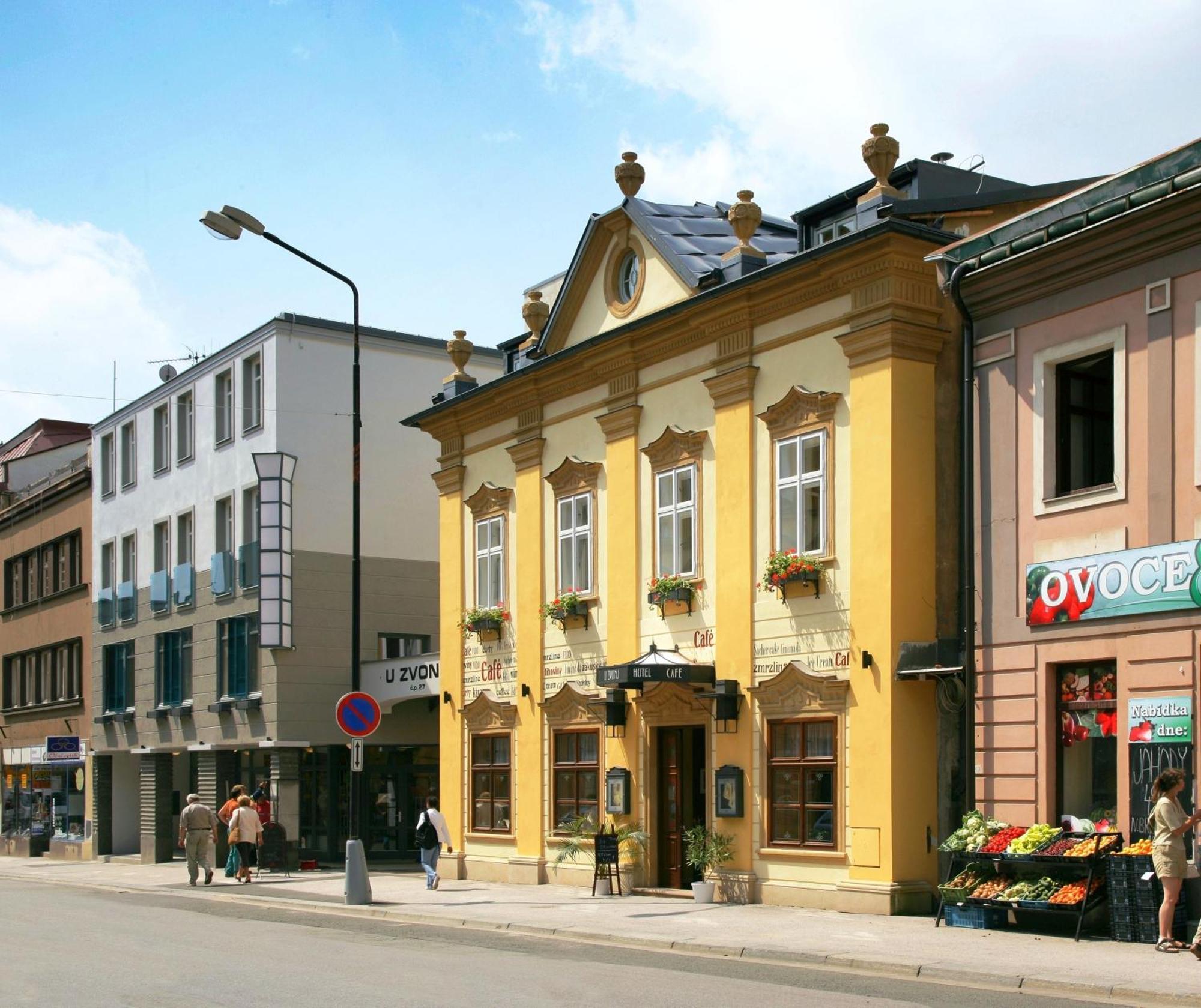 Hotel U Zvonu Vrchlabí Exterior foto